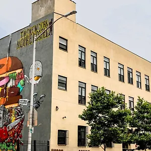 Hostal Ny Moore 